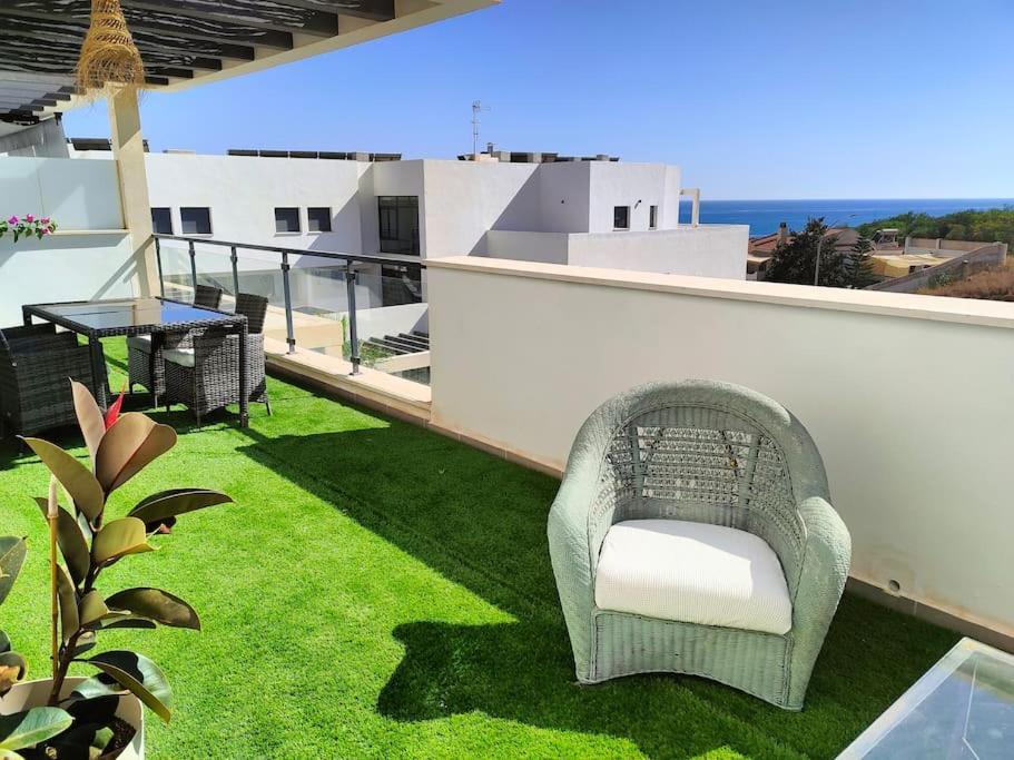 Atico Con Piscina, Golf, Vistas Al Mar Apartment Torre de Benagalbon Exterior photo