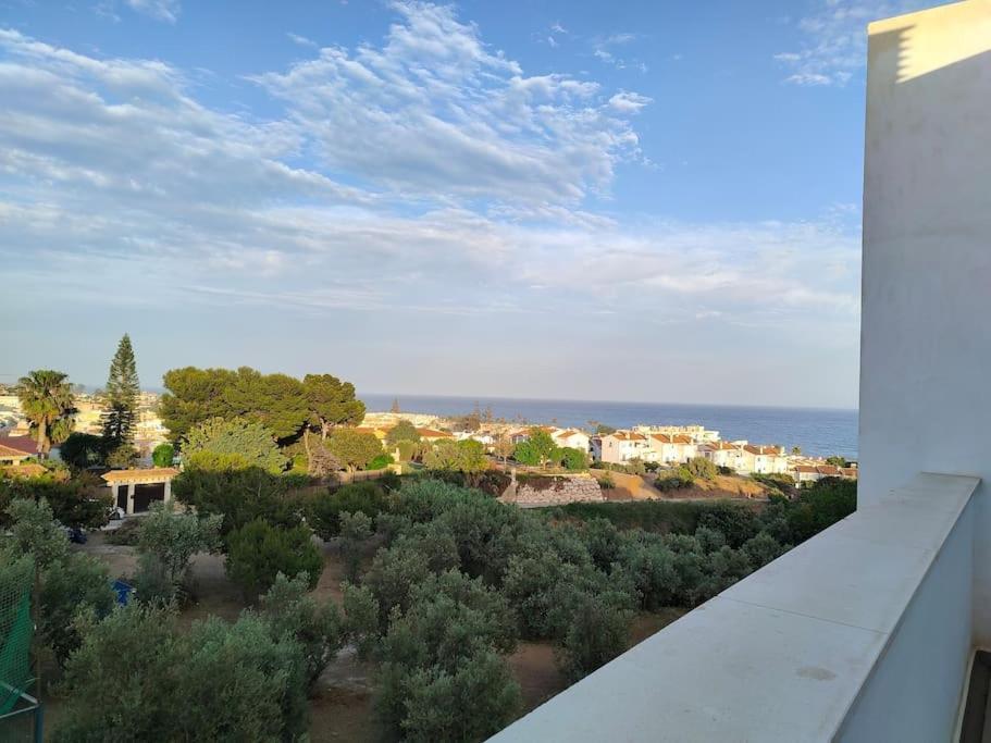 Atico Con Piscina, Golf, Vistas Al Mar Apartment Torre de Benagalbon Exterior photo